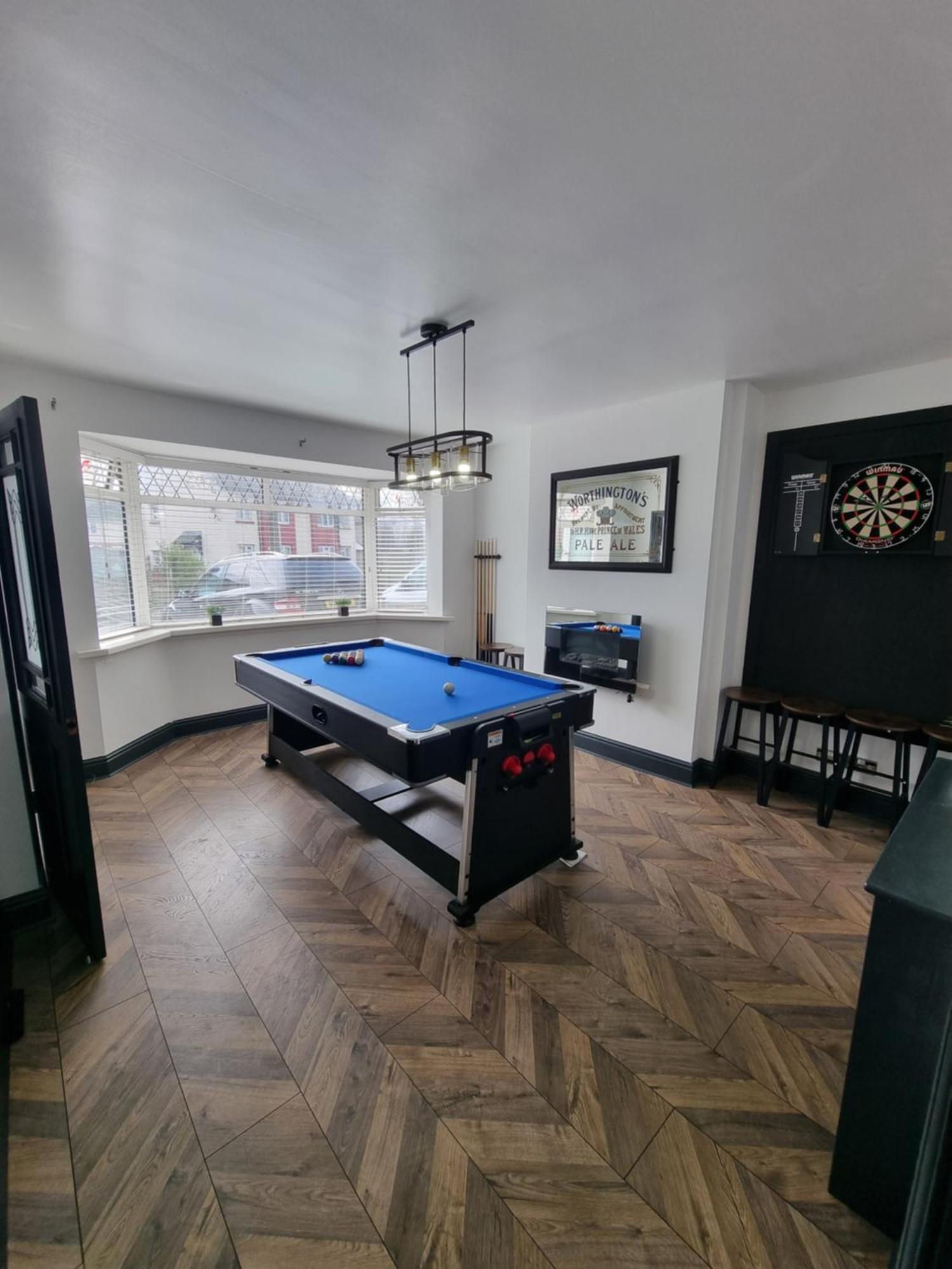 Centre House - Sleeps 6 Cardiff