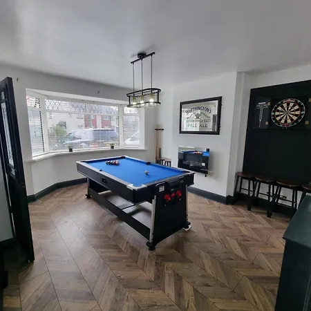 Cardiff City Centre House - Sleeps 6 Exterior photo