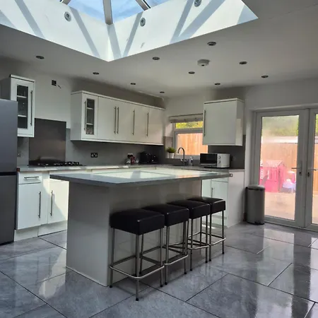 Cardiff City Centre House - Sleeps 6 Exterior photo